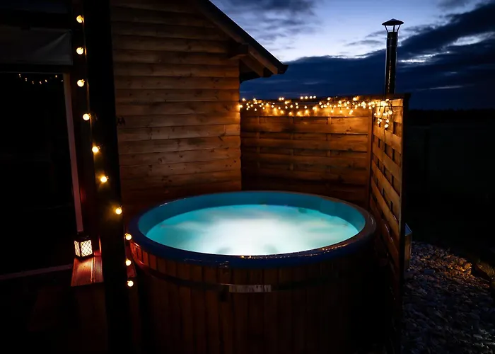 Wilcza Polana Kolo Miedzygorza Z Jacuzzi I Sauna Alpehytte