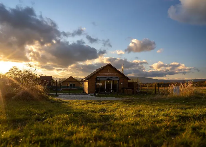 Wilcza Polana Kolo Miedzygorza Z Jacuzzi I Sauna Alpehytte Jaworek